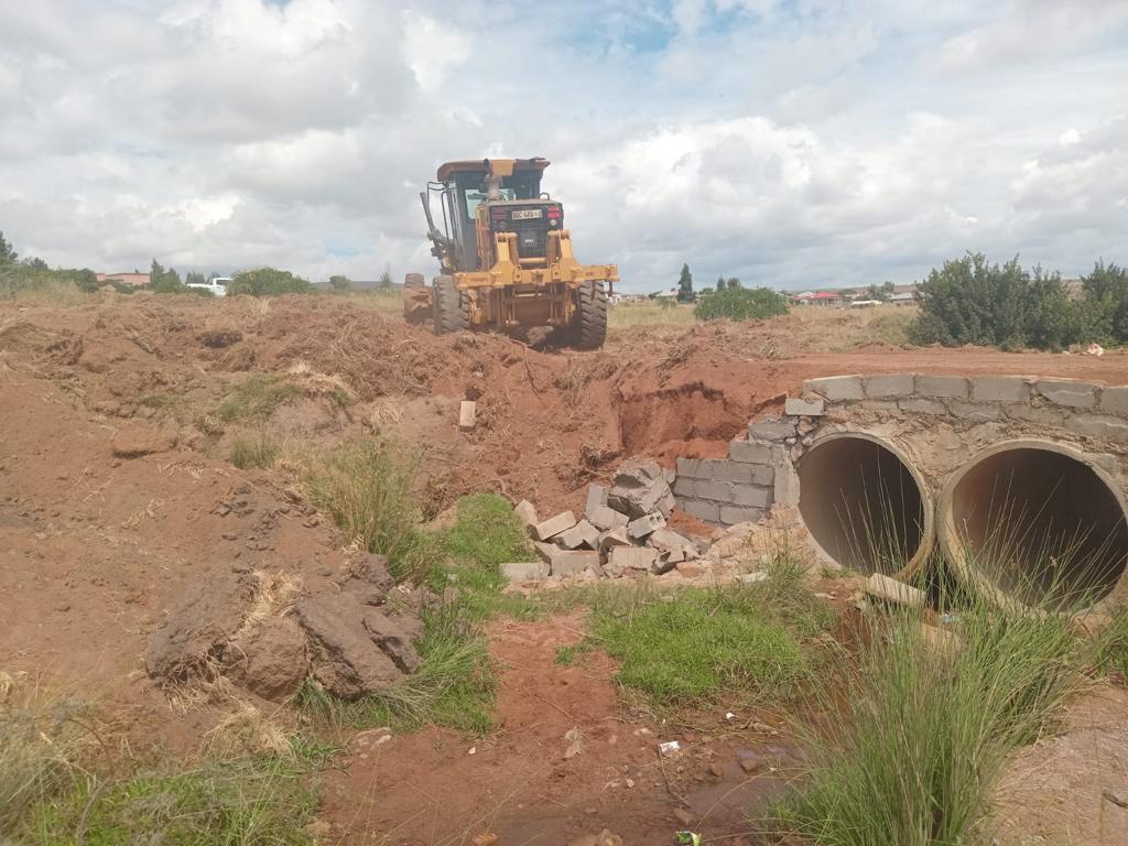 EFF CONDEMNS DEMOLITION OF A TEMPORARY BRIDGE BUILT BY EFF COUNCILLOR IN ELIAS MOTSOALEDI.