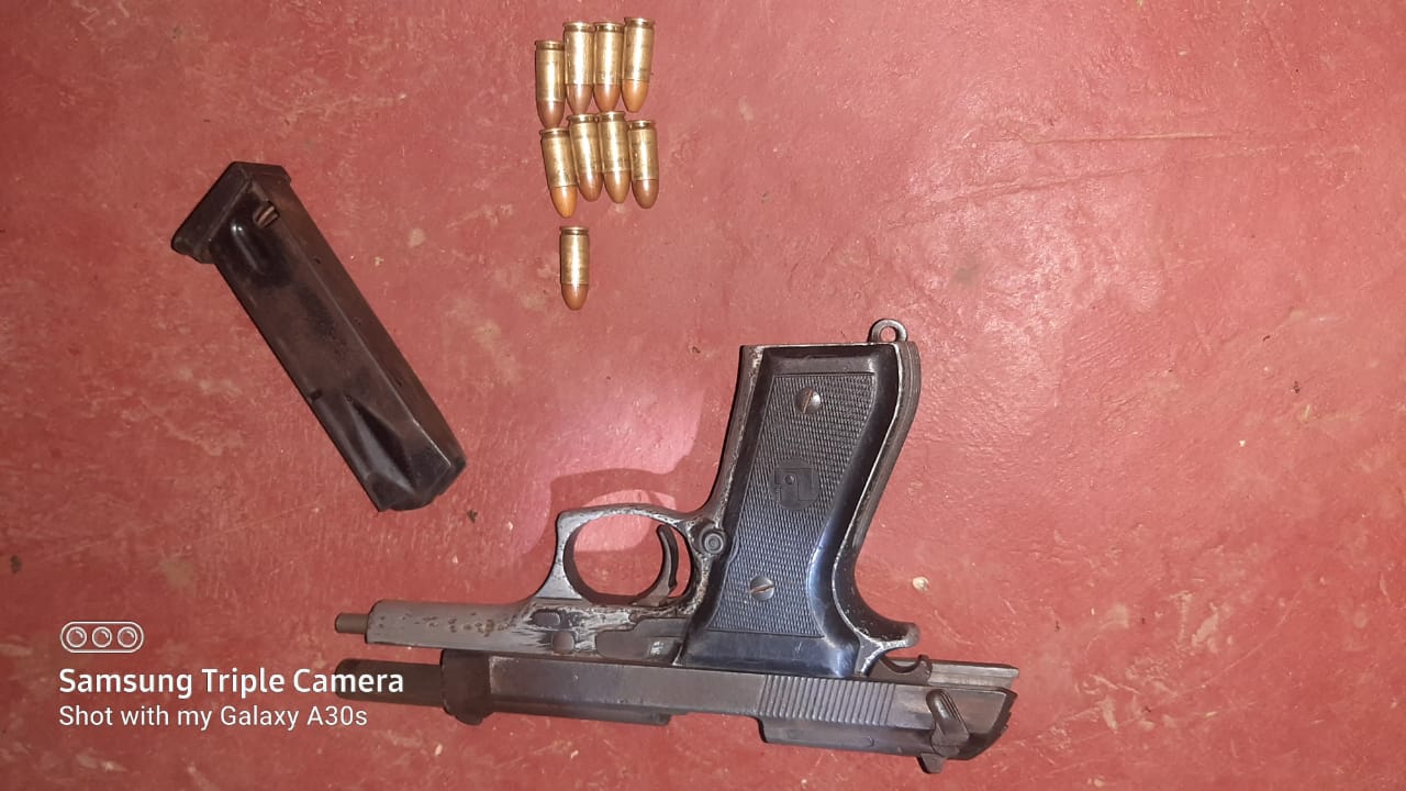 MUSINA POLICE NABBED THREE MALE SUSPECTS , RECOVER THREE UNLICENSED FIREARMS AND AMMUNITION AND A STOLEN MOTOR VEHICLE