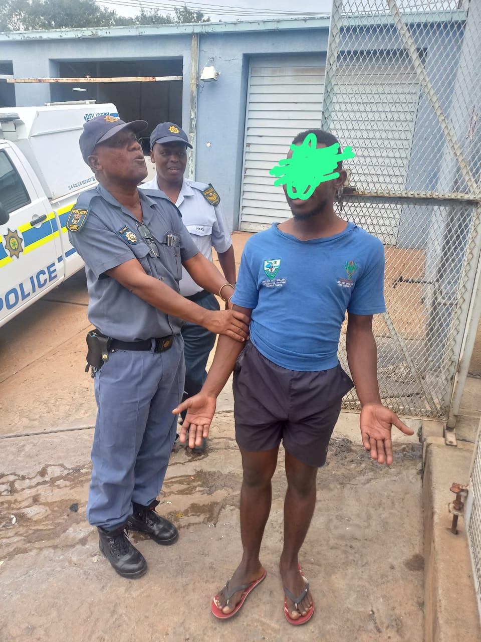 POLICE ROOT OUT ILLEGAL FIREARMS IN SEKHUKHUNE AND ARREST FIVE SUSPECTS