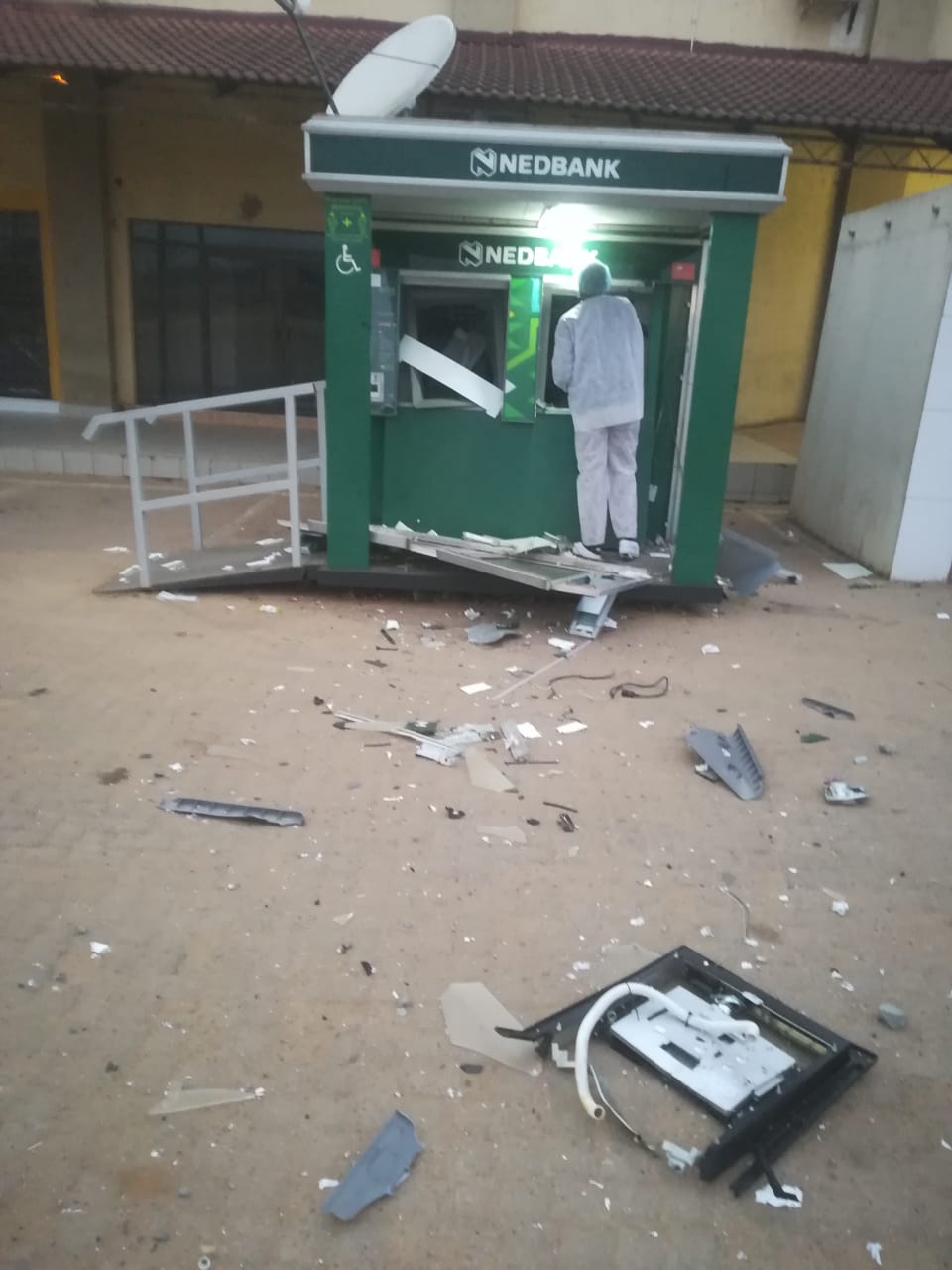 POLICE IN VHEMBE DISTRICT LAUNCH A MANHUNT FOR FIVE ATM BOMBING SUSPECTS IN WATERVAL