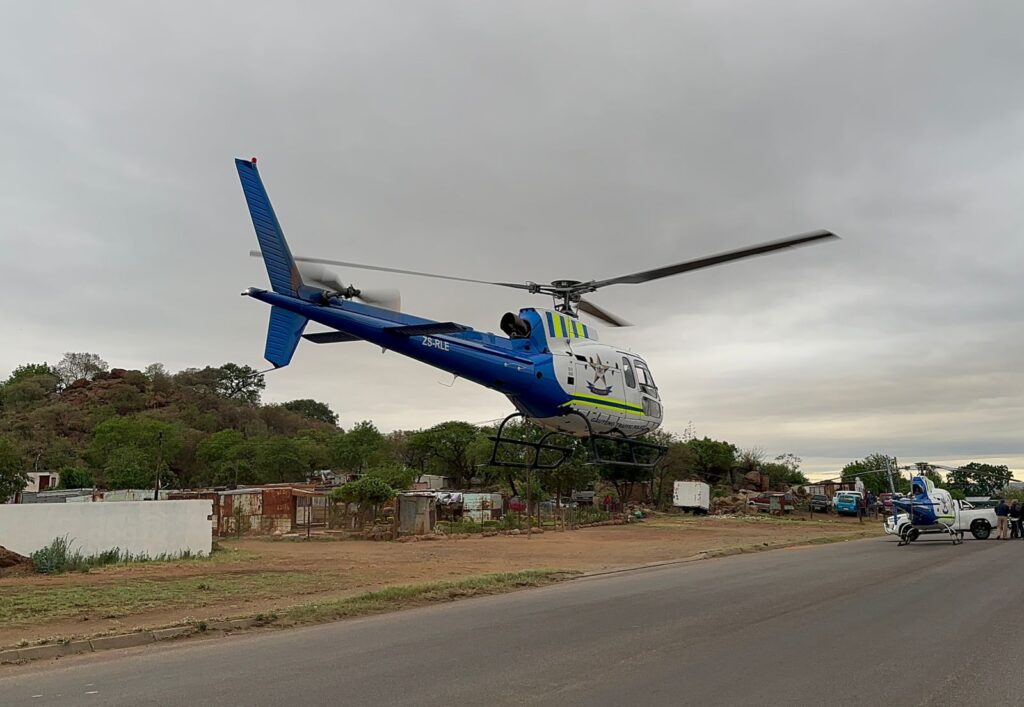 FOUR SUSPECTED CASH IN TRANSIT ROBBERS FATALLY WOUNDED