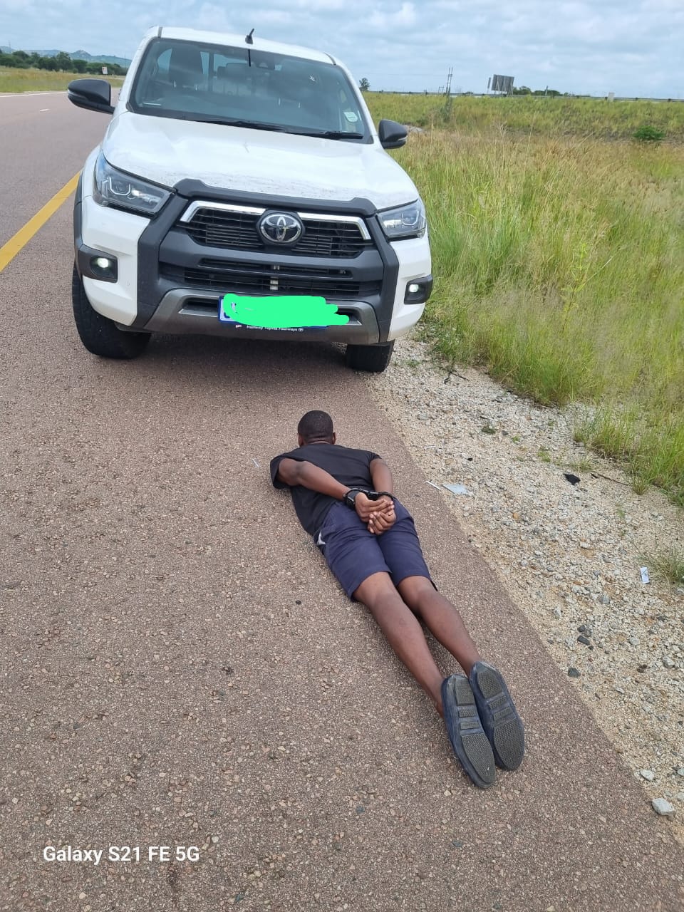POLICE ARREST SUSPECT FOR POSSESSION OF STOLEN VEHICLE ALLEGEDLY ENROUTE TO BE SMUGGLED THROUGH BEITBRIGE BORDER POST