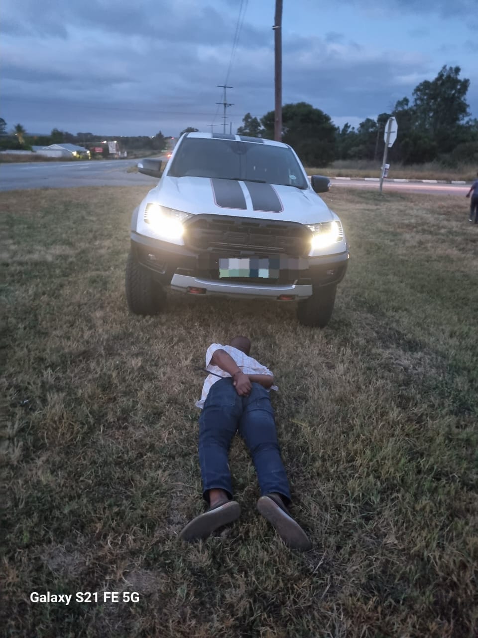 LIMPOPO SAPS CRACKS DOWN ON VEHICLE SMUGGLING: ANOTHER SUSPECT APPREHENDED IN POSSESSION OF STOLEN VEHICLE