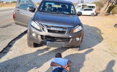 THE LIMPOPO POLICE RECOVERS A STOLEN VEHICLE WORTH R800, 000.00 ALONG N1 NORTH AND ARREST MALE SUSPECT AGED 35