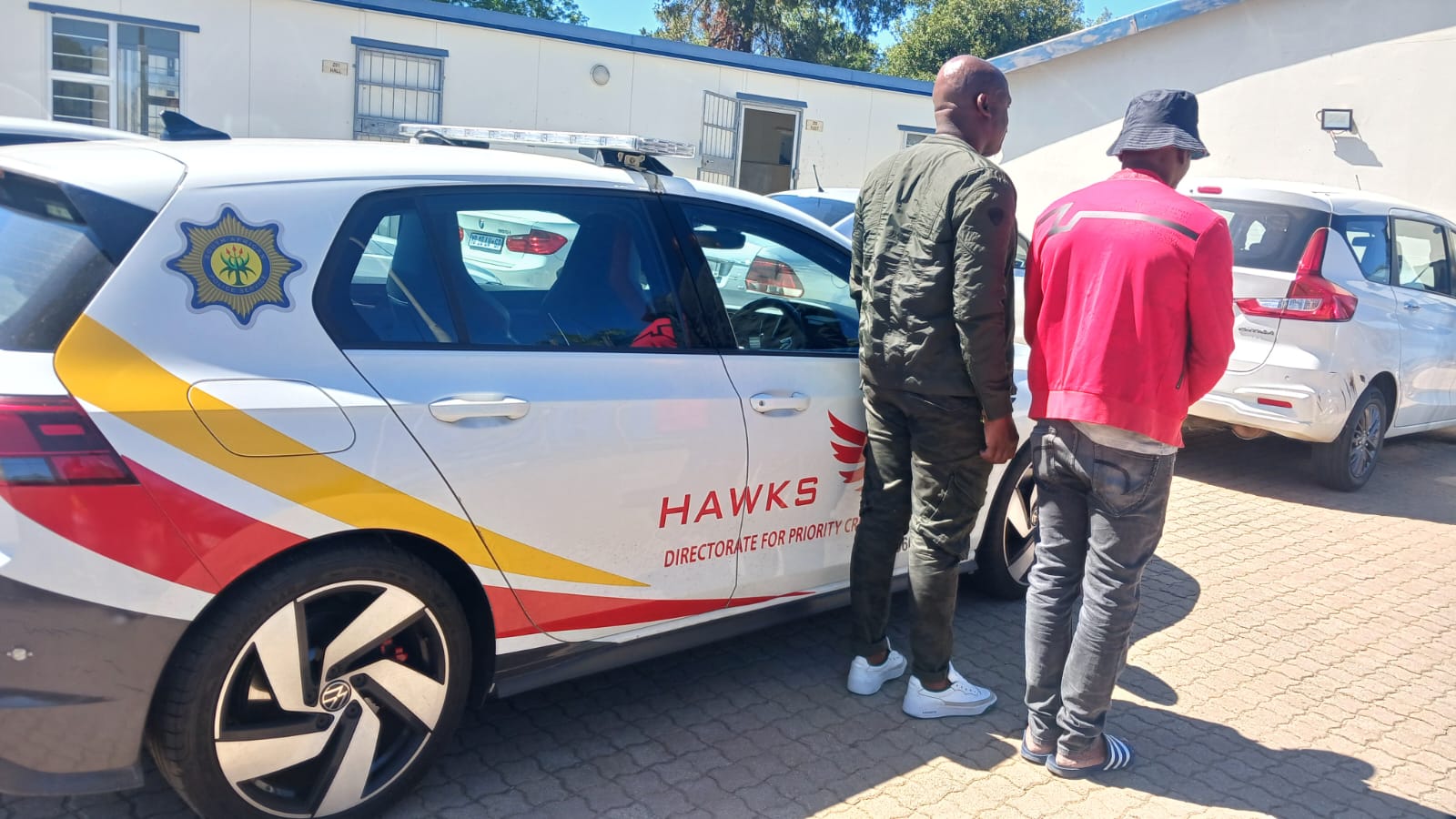 HAWKS ARRESTED TWO POLICE OFFICIALS FOR ALLEGED CORRUPTION