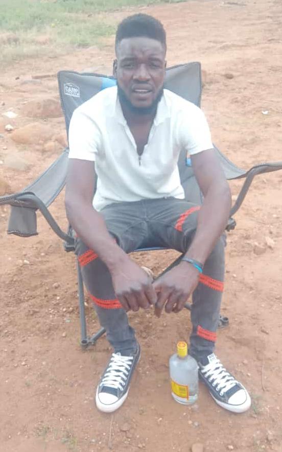 SAPS HOEDSPRUIT LAUNCHED A MANHUNT FOR SUSPECT OF MURDER, AFTER A 43 YEAR OLD MALE VICTIM STABBED TO DEATH IN THE OAKS VILLAGE