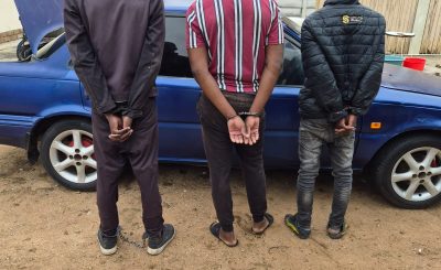 LIMPOPO POLICE SMASH CROSS-BORDER VEHICLE THEFT SYNDICATE FOLLOWING FIVE MOZAMBICAN NATIONALS ARRESTED AND STOLEN VEHICLES RECOVERED