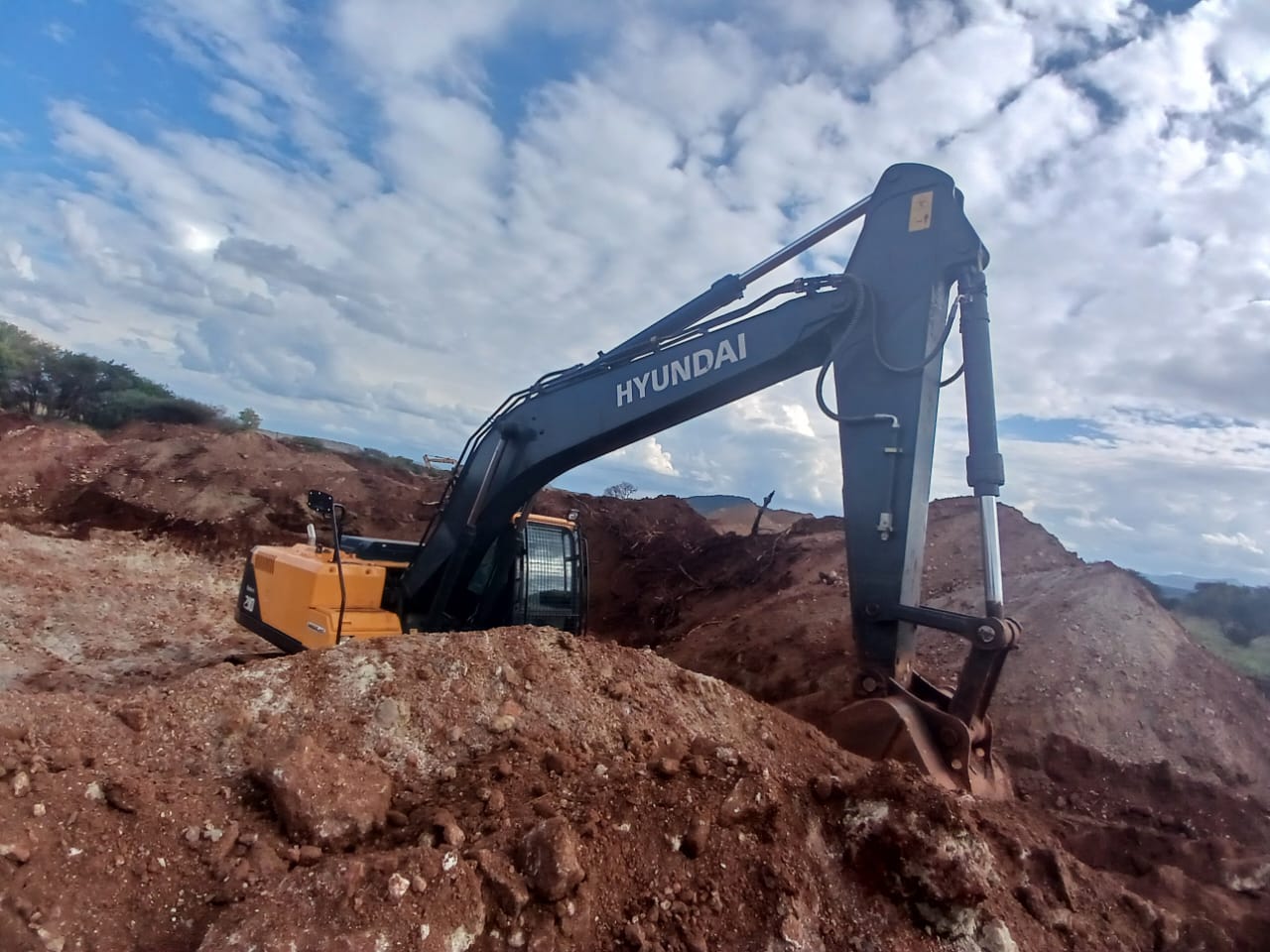 HAWKS ARRESTED 3 ILLEGAL MINERS AND SEIZED MINING EQUIPMENT VALUED AT OVER R16 MILLION