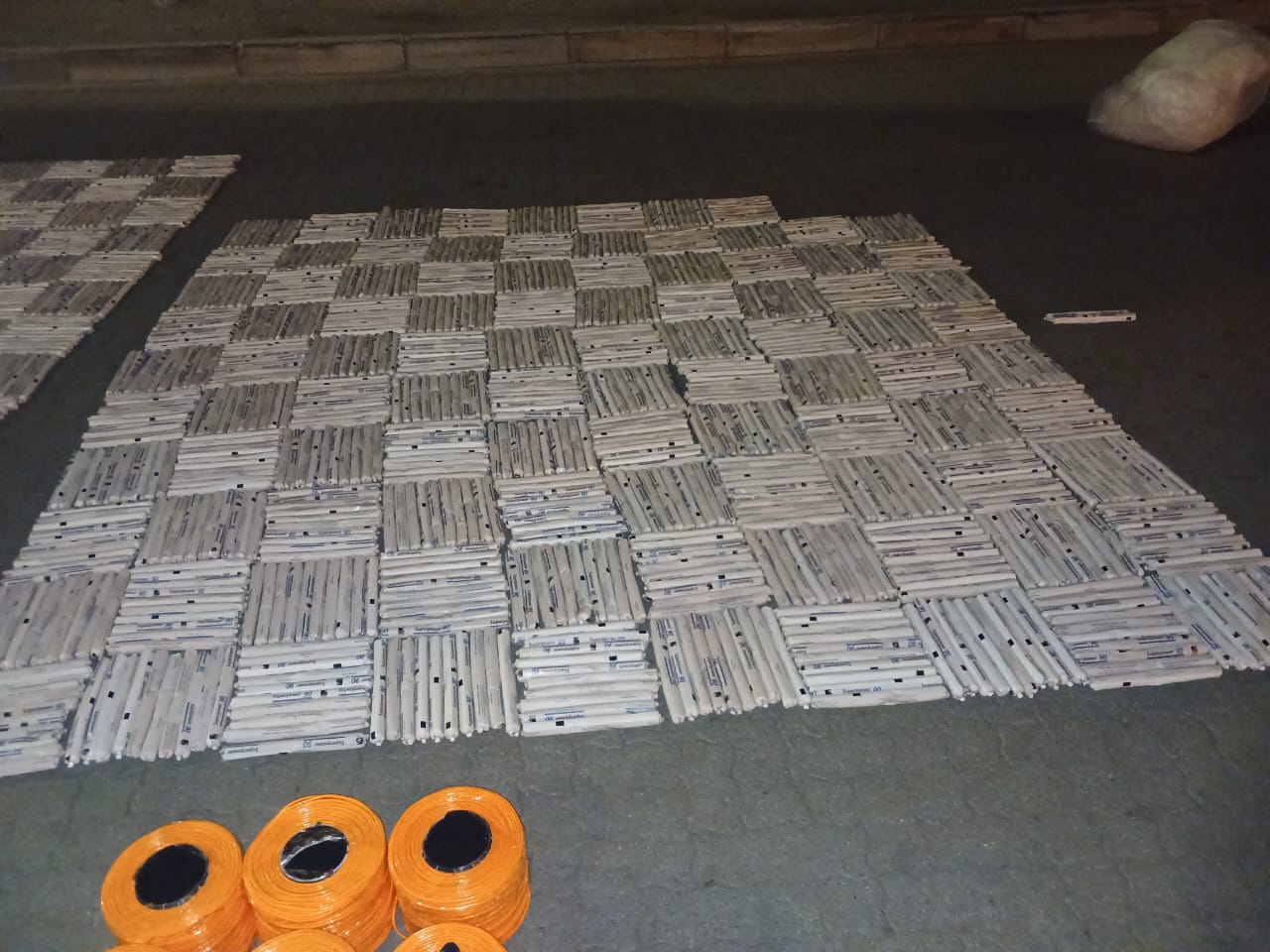 POLICE INTERCEPT TRUCK CARRYING ILLEGAL EXPLOSIVES AT BEITBRIDGE PORT OF ENTRY AND ARRESTED A MALE FOREIGN NATIONAL