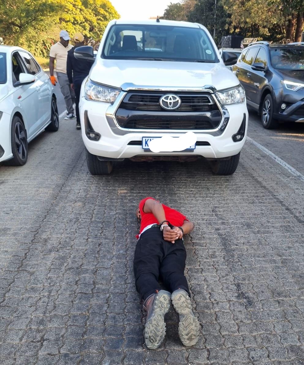 POLICE JOINT OPERATION LED TO RECOVERY OF STOLEN BAKKIE INTENDED FOR SMUGGLING TO ZIMBABWE