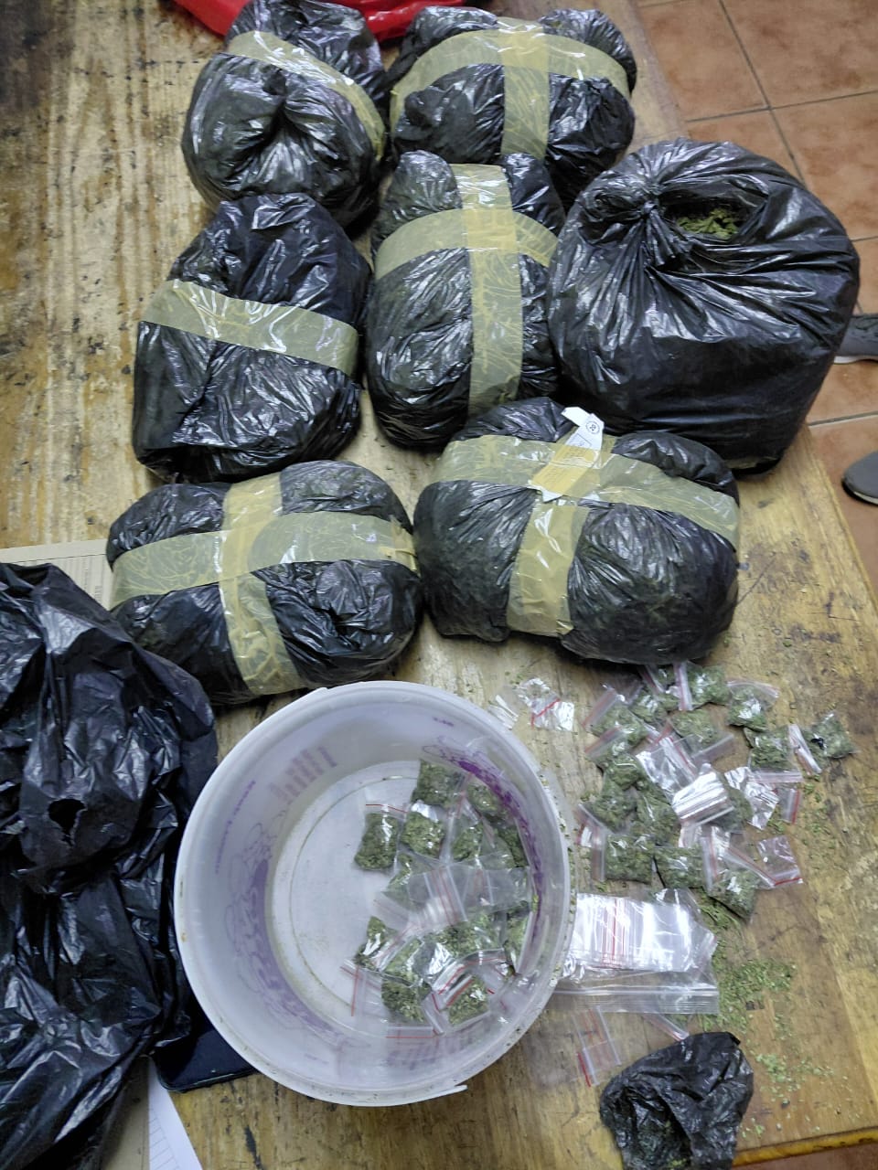 POLICE SEIZED DAGGA, ARRESTED TWO SUSPECTS SEPARATELY FOR POSSESSION SUSPECTED STOLEN PROPERTY AND DAGGA