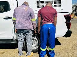 POLICE SEIZE A HIGH POWERED TOYOTA BAKKIE FULLY LOADED WITH DAGGA VALUED 2.6 MILLION