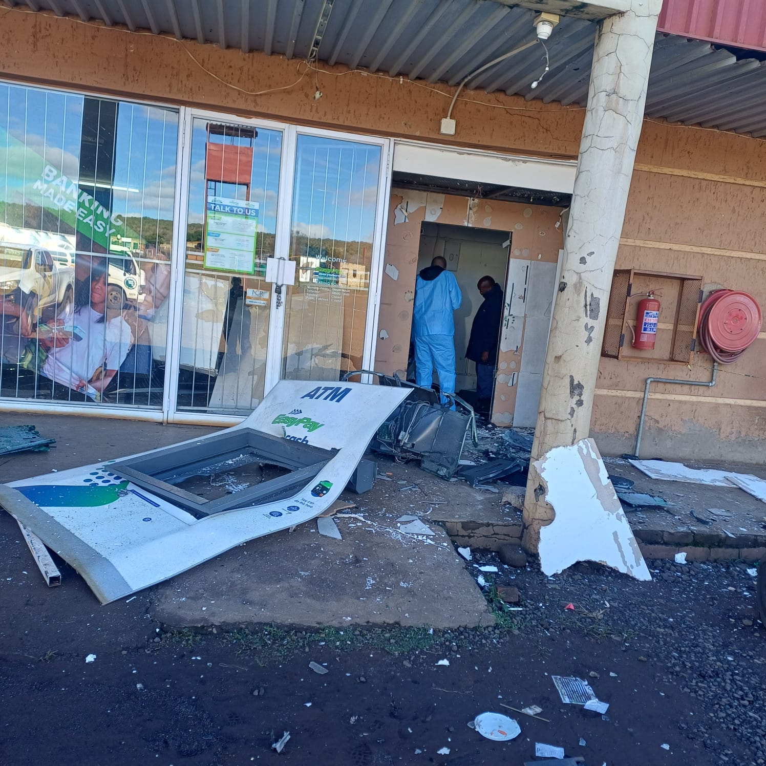 THREE ATM BOMBING SUSPECTS KILLED DURING SHOOTOUT WITH POLICE IN MAHIKENG